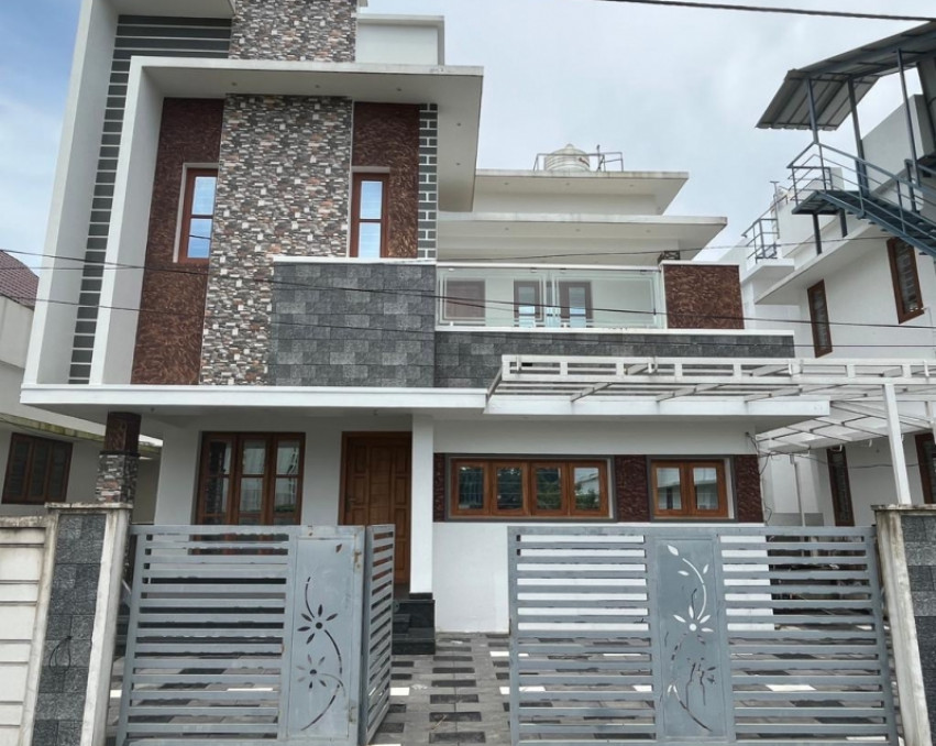 Villa For Sale